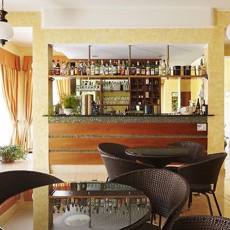 Hotel 2000 Граведона Экстерьер фото